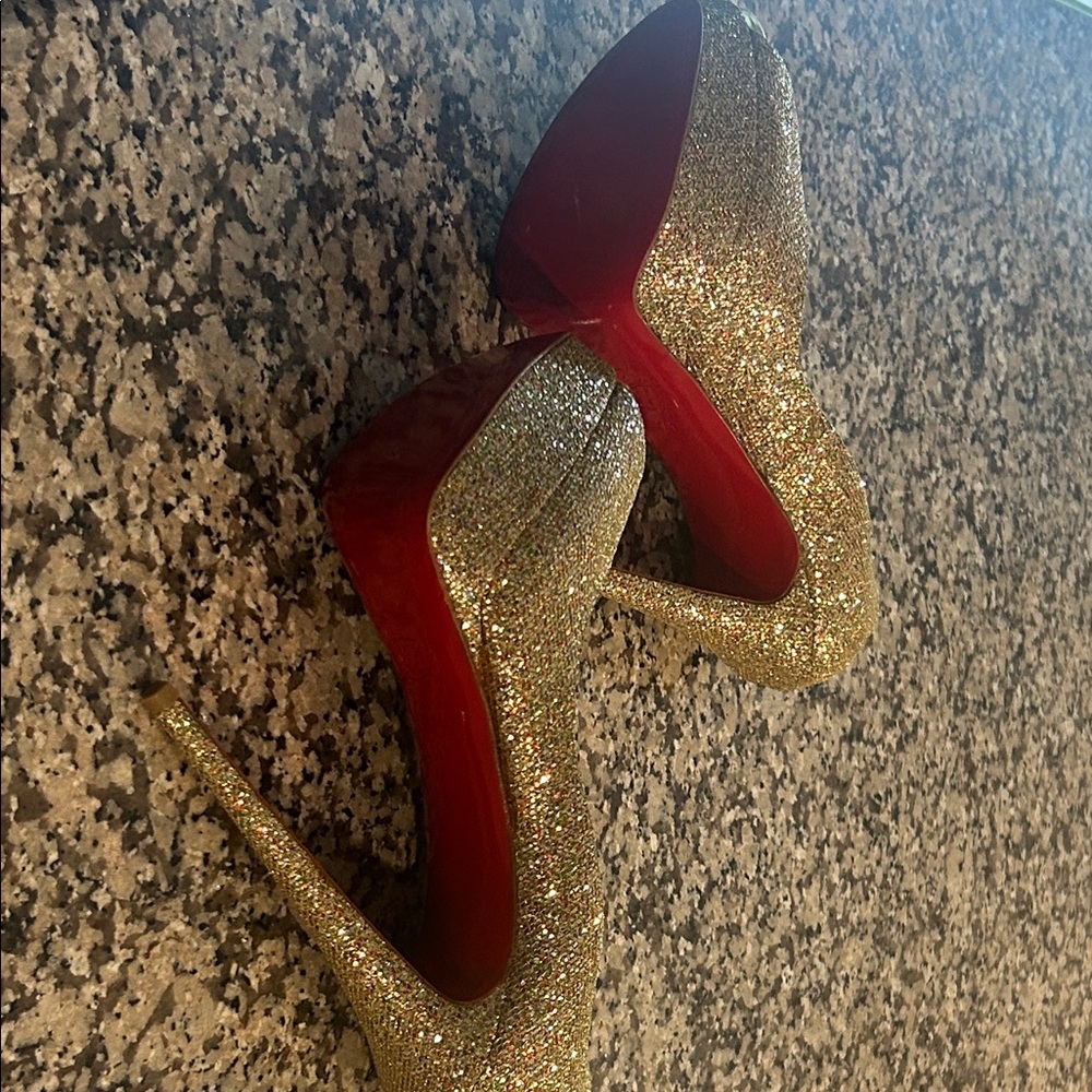 Christian Louboutin Glittering Gold Peep-Toe Heels - Picture 4 of 7